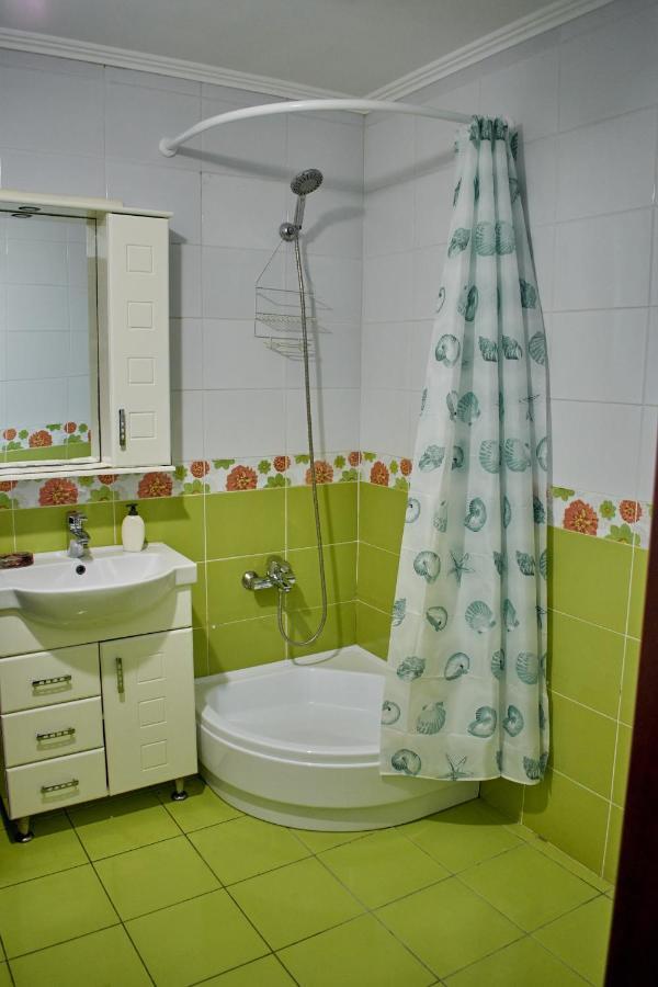 Vacation Home Lubov Kamianets-Podilskyi Exterior foto